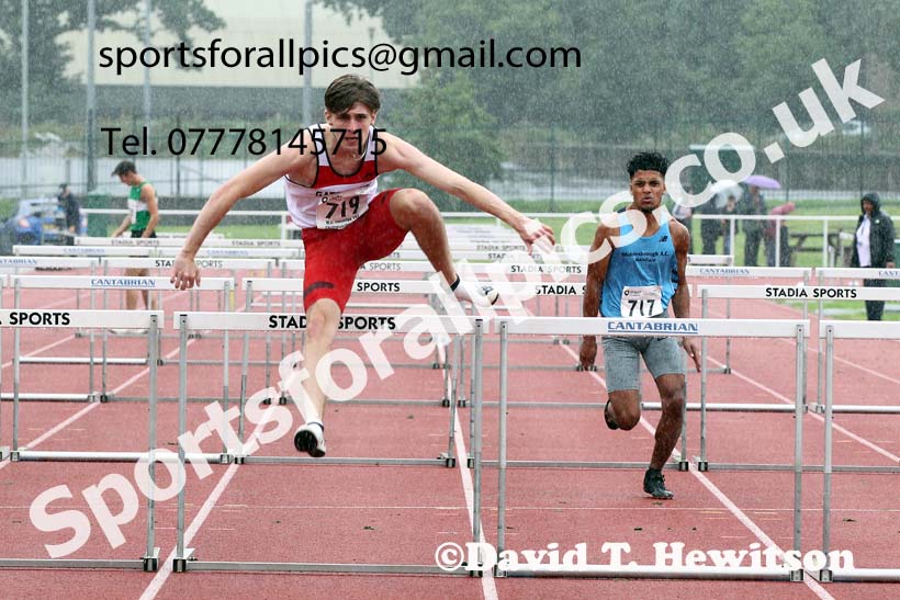 Mens and Boys hurdles, 2021 North Eastern Track and Field Champs., Middesbrough. Photo: David T. Hewitson/Sports for All Pics